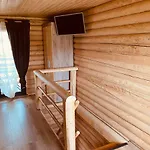 Woodvillage On The Blacksea * كوستِنيست