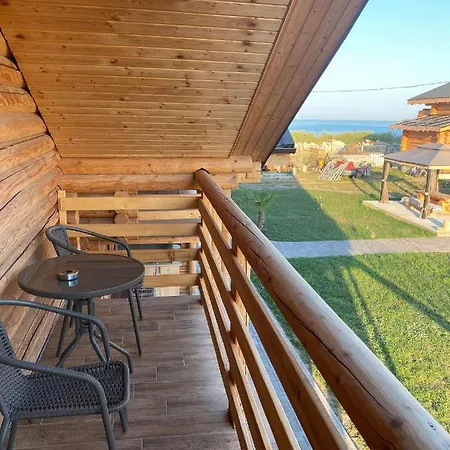Feriehus Woodvillage On The Blacksea Costinesti