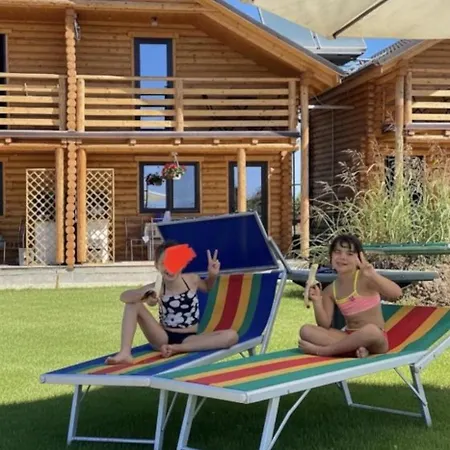 Case de vacanță Woodvillage On The Blacksea Costineşti