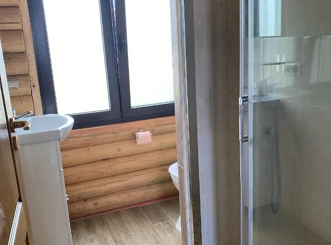 Nyaraló Woodvillage On The Blacksea Costinești